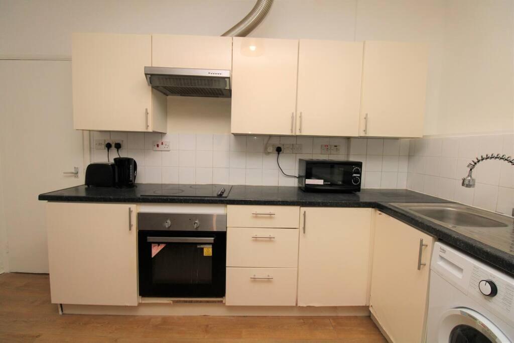 Apartamento Ideal 2 Bed Flat Close To City Londres Exterior foto